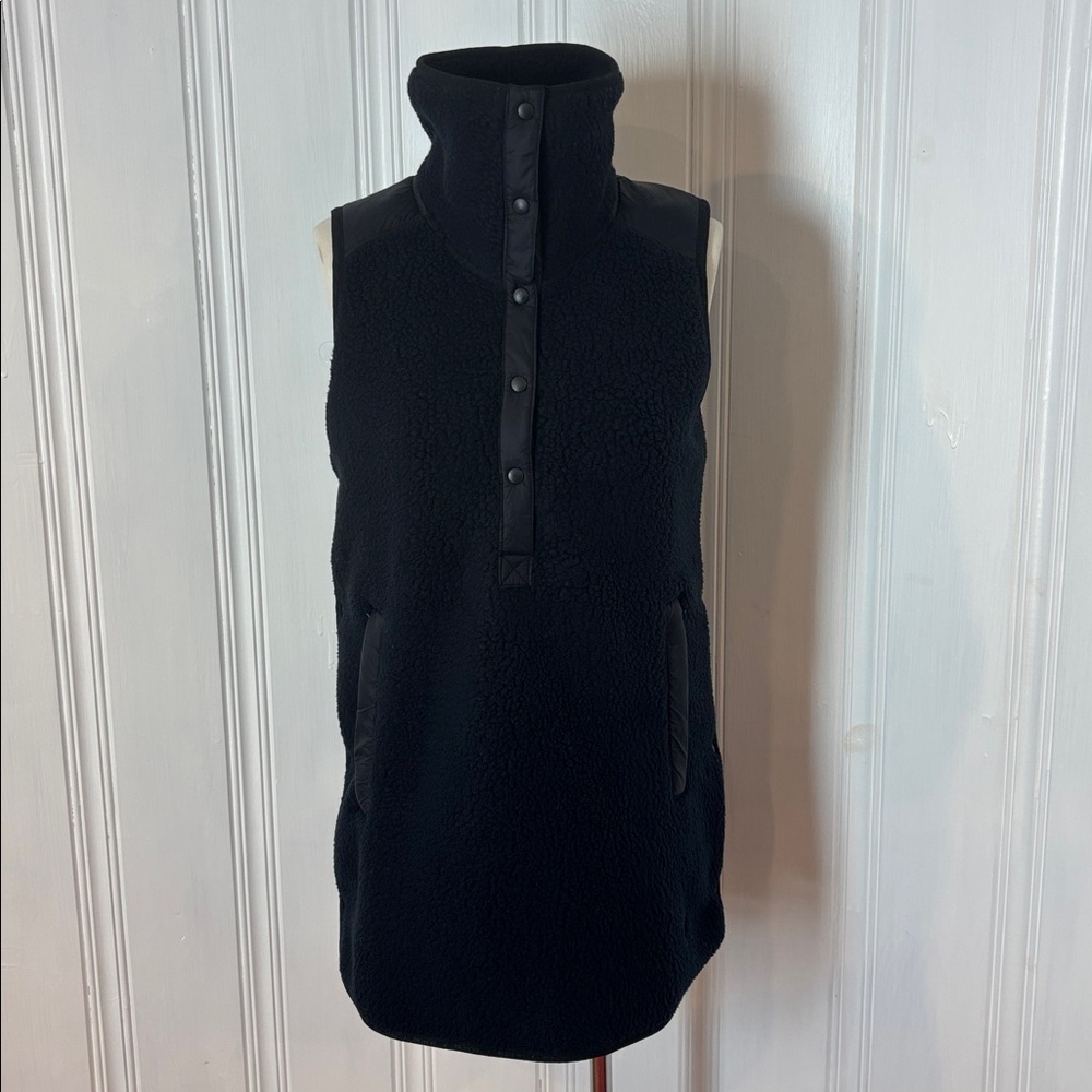 INDYEVA Black Polartec Fleece Long Vest – Snap Sides | Size Medium